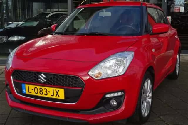Suzuki Swift (2021) thumbnail 2