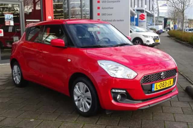 Suzuki Swift (2021) thumbnail 4