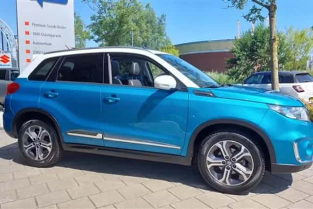 Suzuki Vitara (2016) thumbnail 5