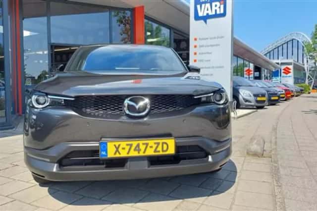 Mazda CX-30 (2024) thumbnail 2