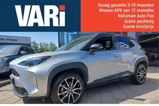 Toyota Yaris Cross (2024) thumbnail 1