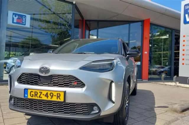 Toyota Yaris Cross (2024) thumbnail 2