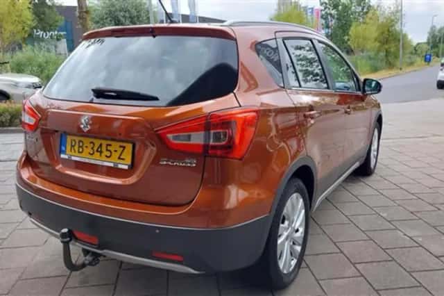 Suzuki SX4 S-Cross (2017) thumbnail 6