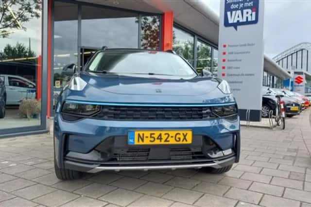 Lynk & Co 01 (2021) thumbnail 3