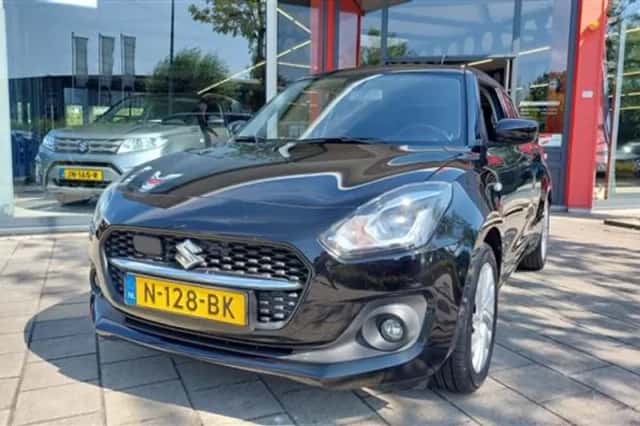 Suzuki Swift (2021) thumbnail 2