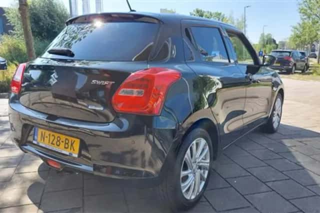 Suzuki Swift (2021) thumbnail 6