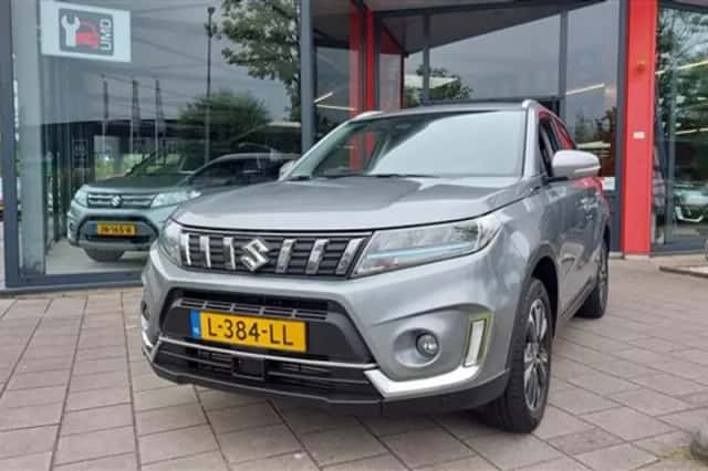 Suzuki Vitara (2021) thumbnail 2
