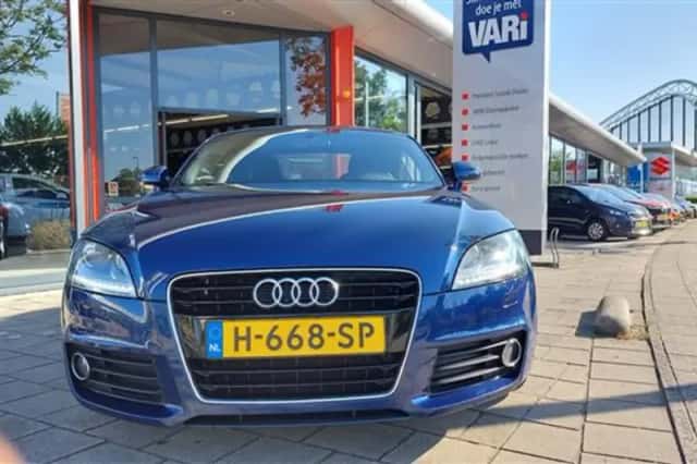 Audi TT (2010) thumbnail 2