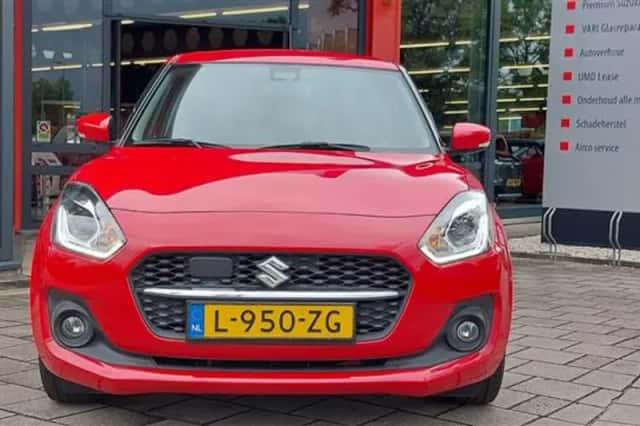 Suzuki Swift (2021) thumbnail 3