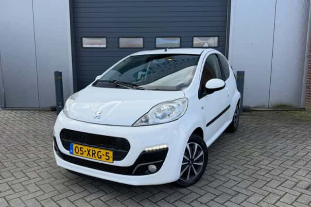 Peugeot 107 (2012) thumbnail 1