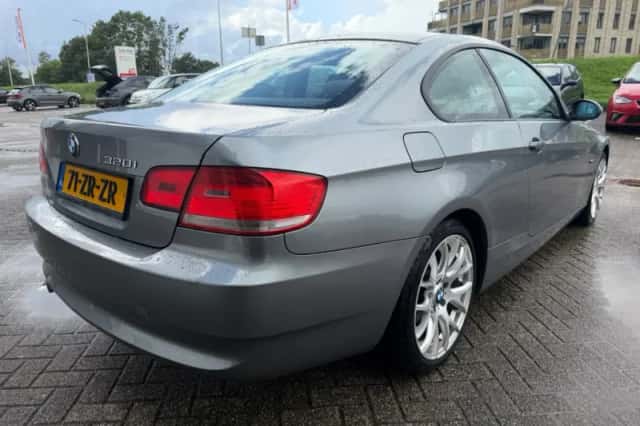 BMW 3-Serie (2008) thumbnail 6
