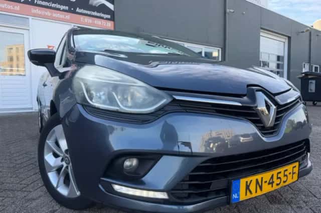 Renault Clio (2016) thumbnail 3