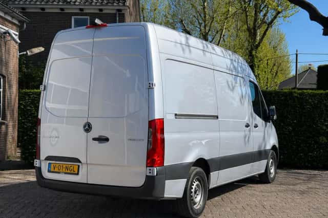 Mercedes-Benz Sprinter (2021) thumbnail 6