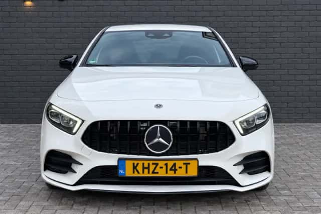 Mercedes-Benz A-Klasse (2018) thumbnail 2