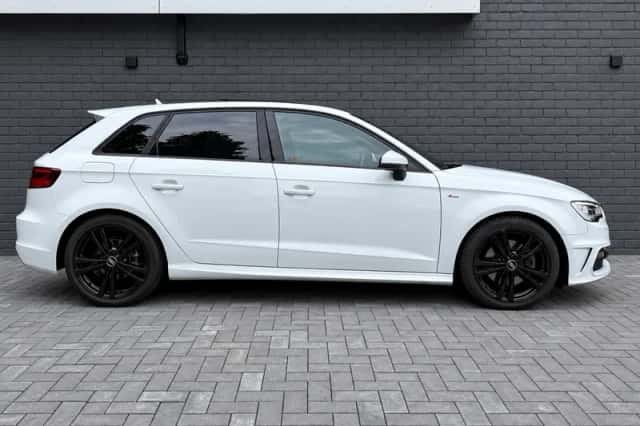 Audi A3 (2013) thumbnail 4