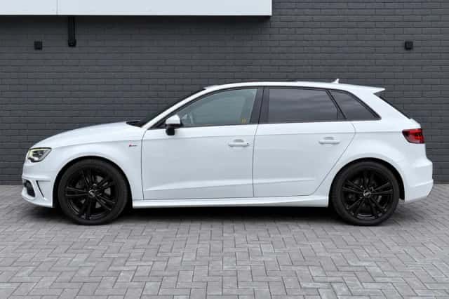 Audi A3 (2013) thumbnail 5