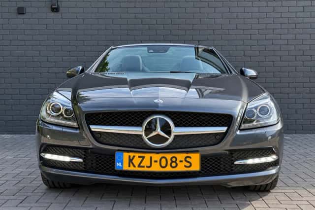 Mercedes-Benz SLK-Klasse (2015) thumbnail 2