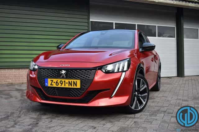 Peugeot 208 (2021) thumbnail 2