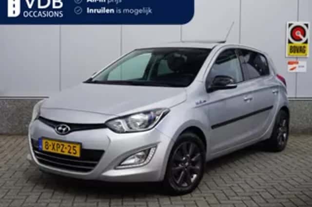Hyundai i20 (2014) thumbnail 1
