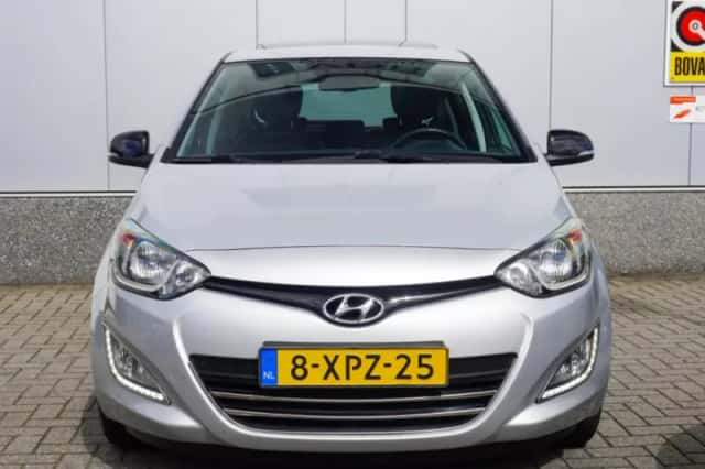 Hyundai i20 (2014) thumbnail 4