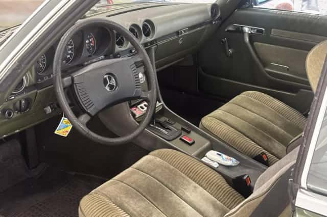 Mercedes-Benz SL-Klasse (1975) thumbnail 3