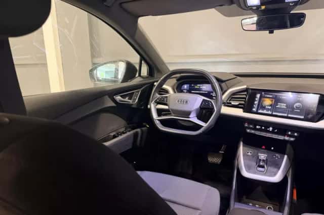 Audi Q4 e-tron (2022) thumbnail 6