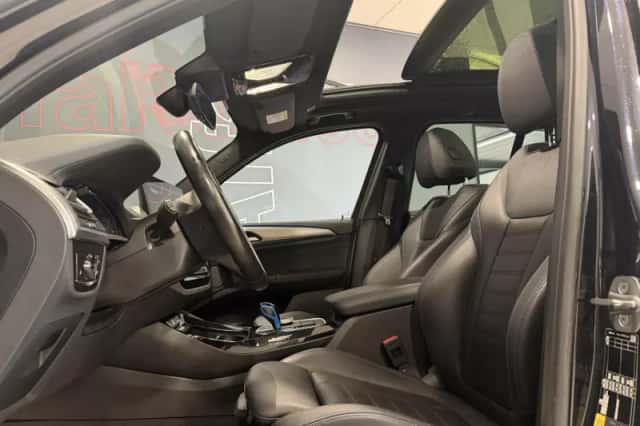 BMW iX3 (2022) thumbnail 6
