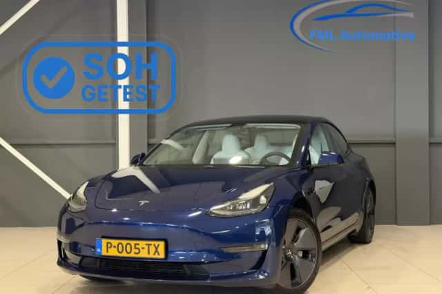Tesla Model 3 (2022) thumbnail 1