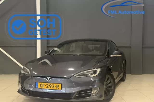 Tesla Model S (2018) thumbnail 1