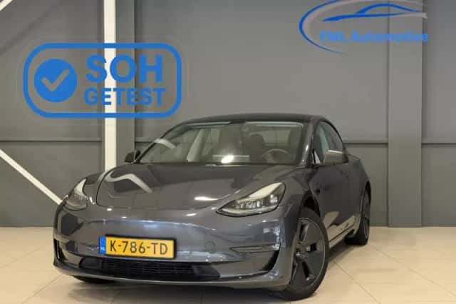 Tesla Model 3 (2021) thumbnail 1