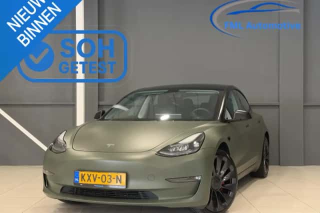 Tesla Model 3 (2023) thumbnail 1