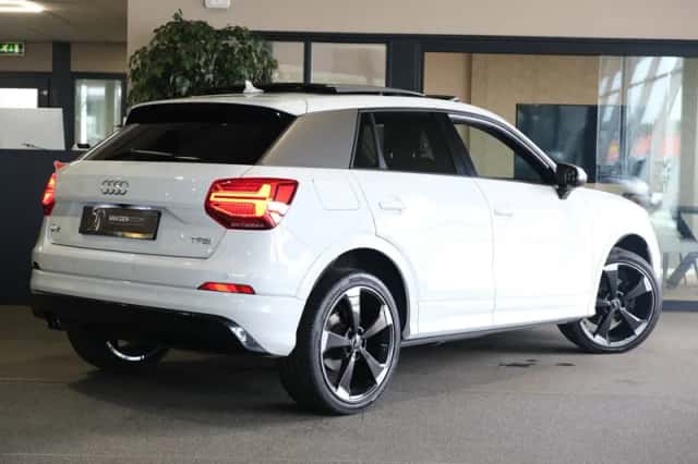 Audi Q2 (2017) thumbnail 2
