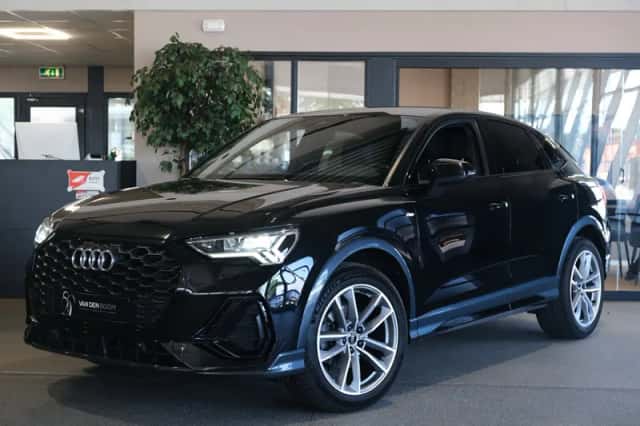 Audi Q3 (2022) thumbnail 1