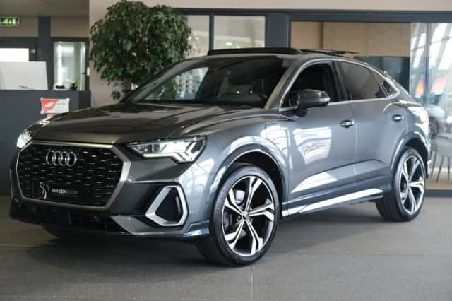 Audi Q3 (2023) thumbnail 1