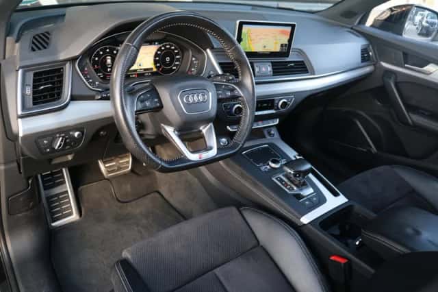 Audi Q5 (2017) thumbnail 3