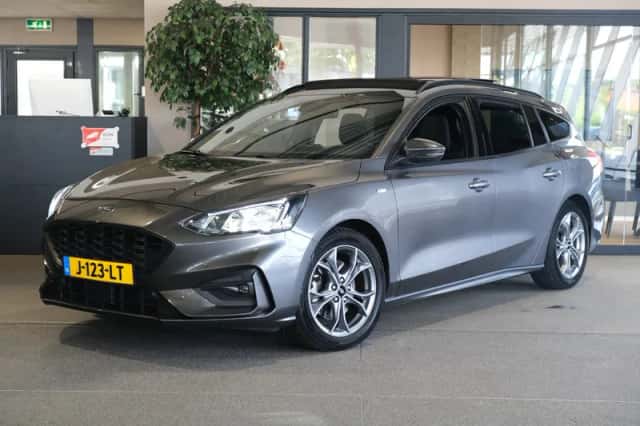 Ford Focus (2020) thumbnail 1
