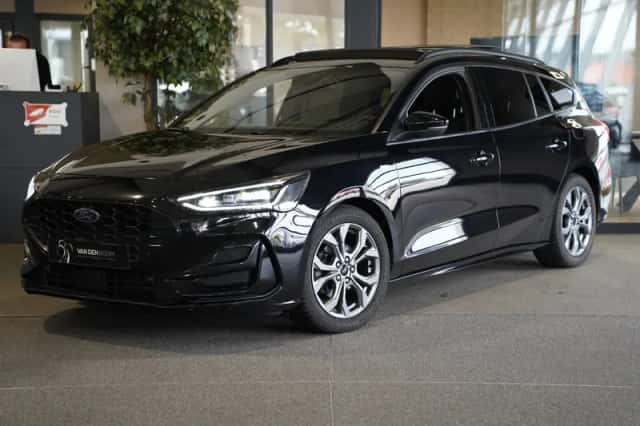 Ford Focus (2023) thumbnail 1