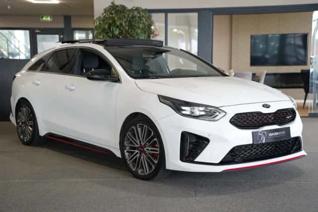 Kia Proceed (2020) thumbnail 5