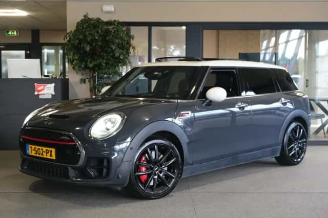 MINI Clubman (2017) thumbnail 1