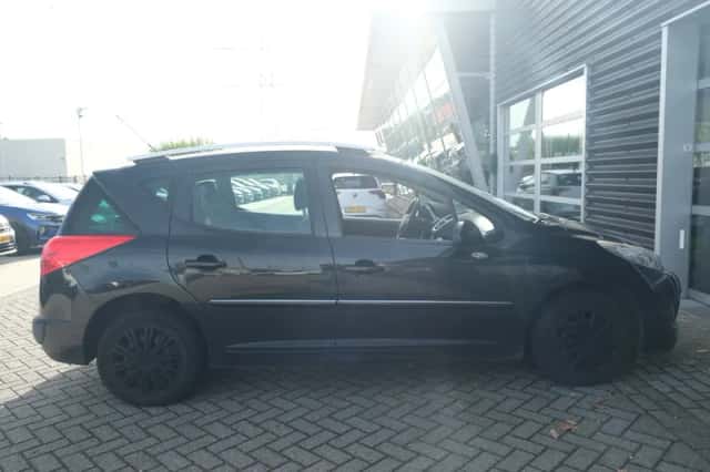 Peugeot 207 (2009) thumbnail 4