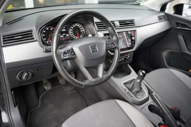 SEAT Ibiza (2017) thumbnail 3