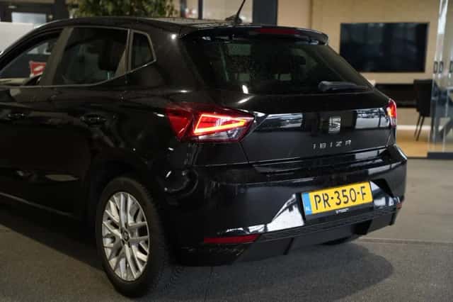 SEAT Ibiza (2017) thumbnail 6