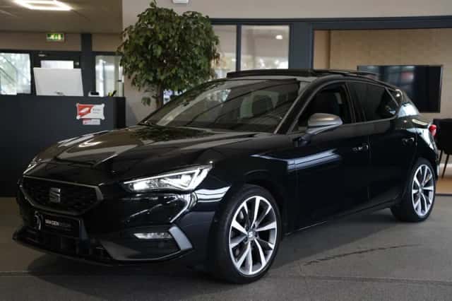 SEAT Leon (2022) thumbnail 1
