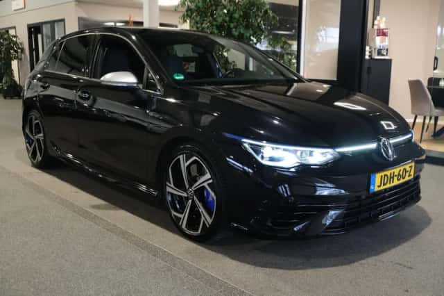 Volkswagen Golf (2021) thumbnail 5