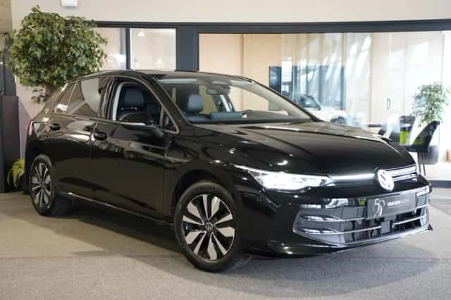 Volkswagen Golf (2025) thumbnail 6
