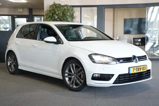 Volkswagen Golf (2014) thumbnail 5