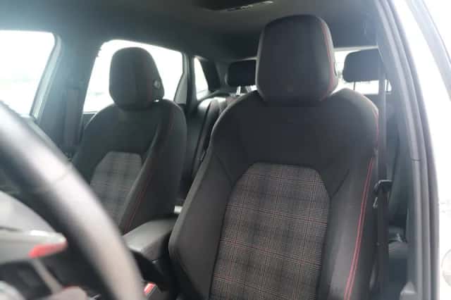Volkswagen Polo (2022) thumbnail 4