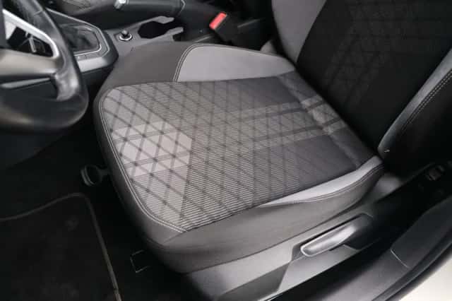 Volkswagen Polo (2022) thumbnail 5