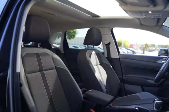 Volkswagen Polo (2023) thumbnail 4