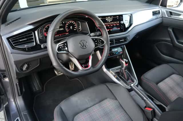Volkswagen Polo (2022) thumbnail 3